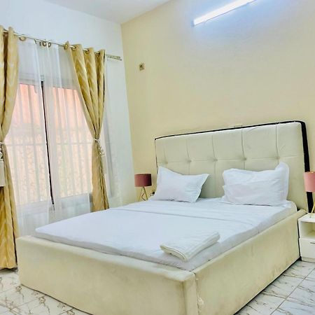 Appartement Avec Vue Panoramique Two Or Three Rooms Yaounde Exterior photo